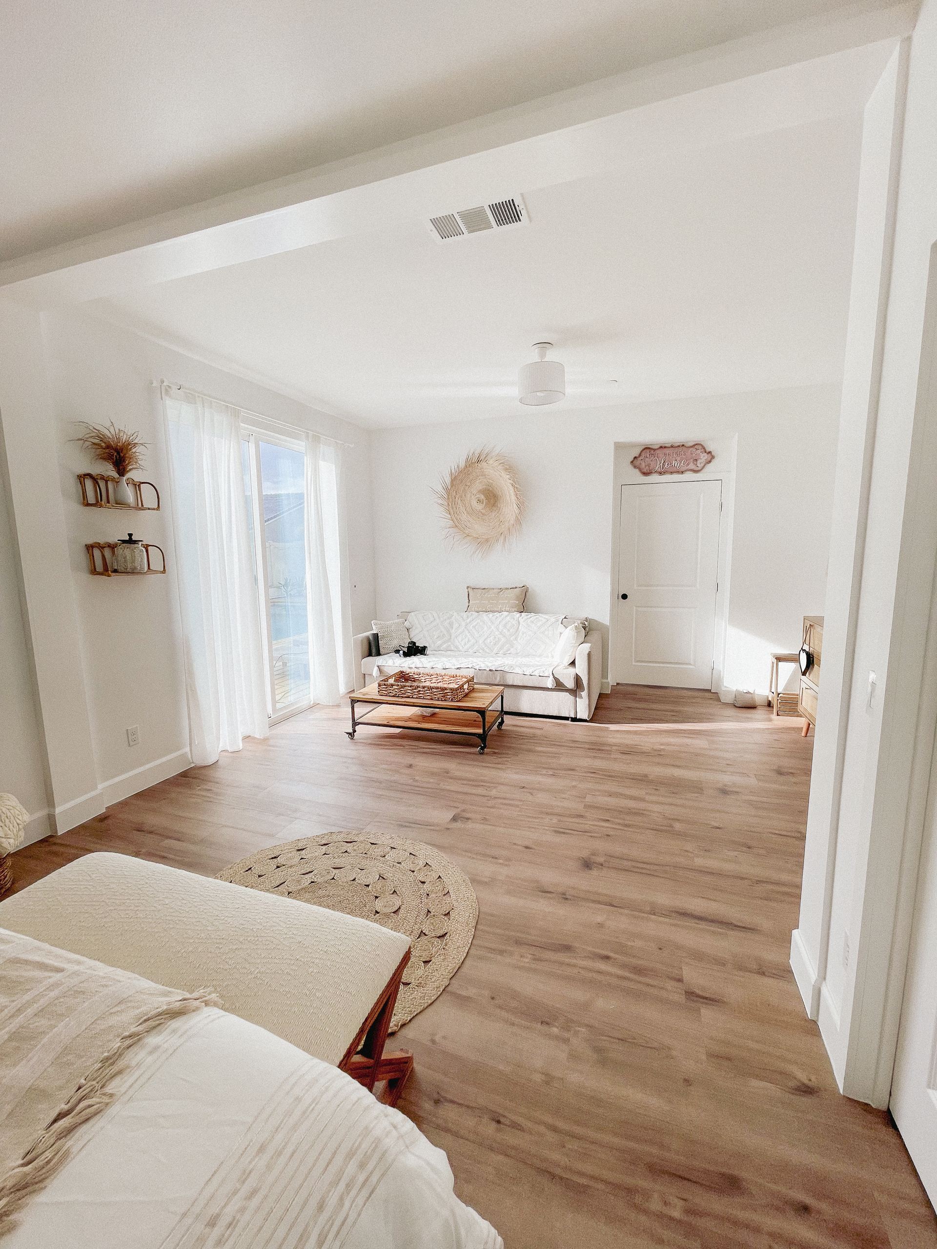Living area with sliding door overlooking the pool — Menifee